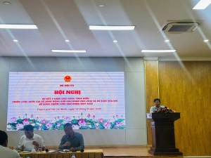 Đồng chí Phan Đình Hoà - Phó Giám đốc Sở Nội vụ tỉnh Gia Lai phát biểu tại Hội nghị