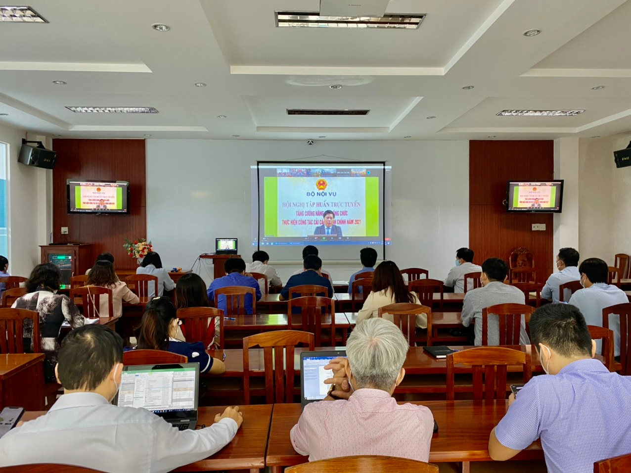 Quang cảnh Hội nghị tập huấn tại điểm cầu Sở Nội vụ tỉnh Bình Định