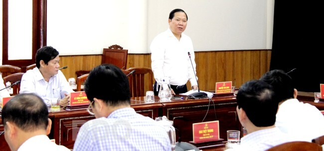 Đồng chí Nguyễn Phi Long, Chủ tịch UBND tỉnh đề cập đến nhiều vấn đề quan trọng về chuyển đổi số trong phiên họp thứ nhất của BCĐ chuyển đổi số tỉnh.