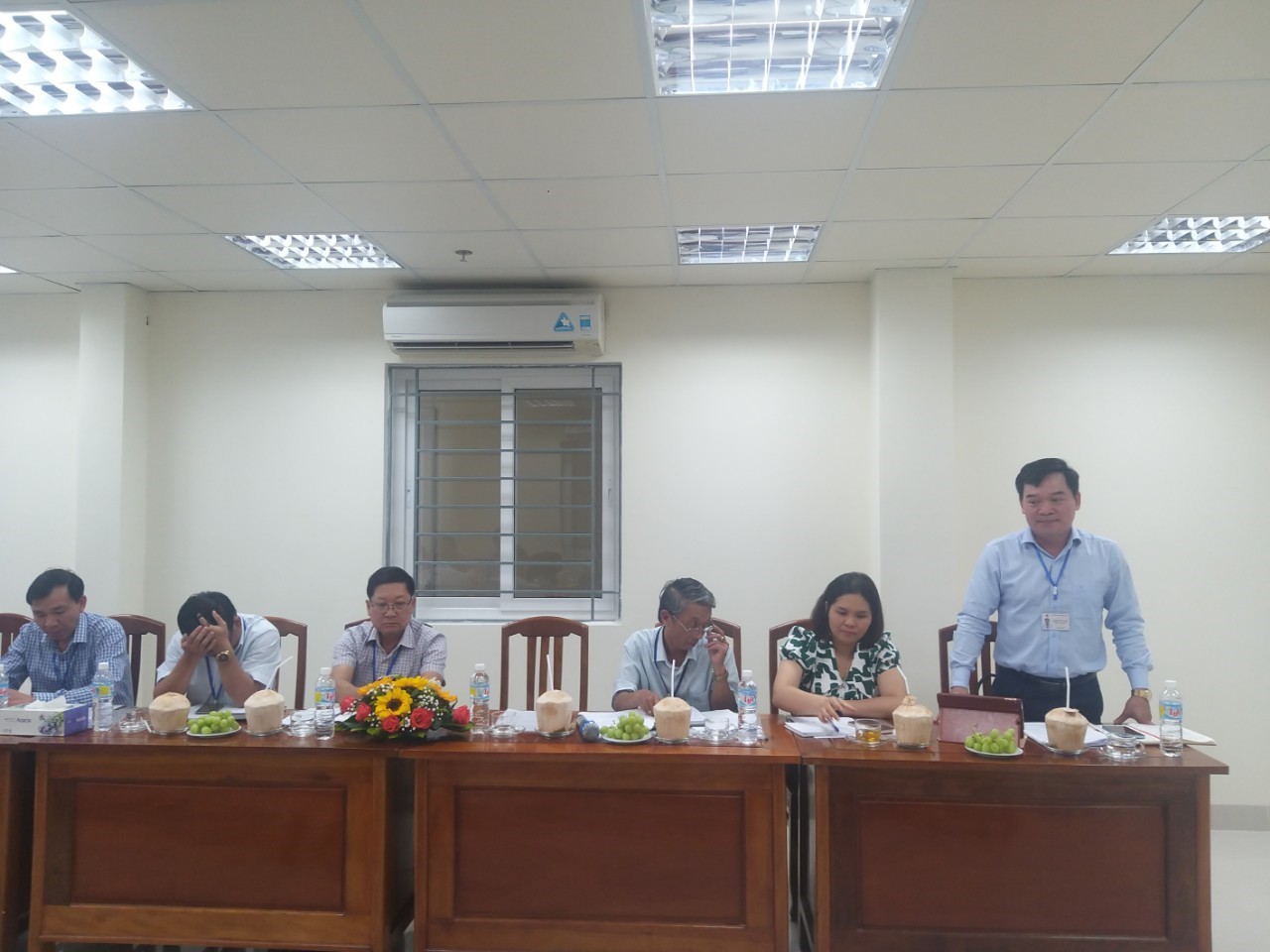 Ông Trịnh Xuân Long, Bí thư Đảng ủy, Phó Giám đốc Sở phát biểu tại buổi làm việc