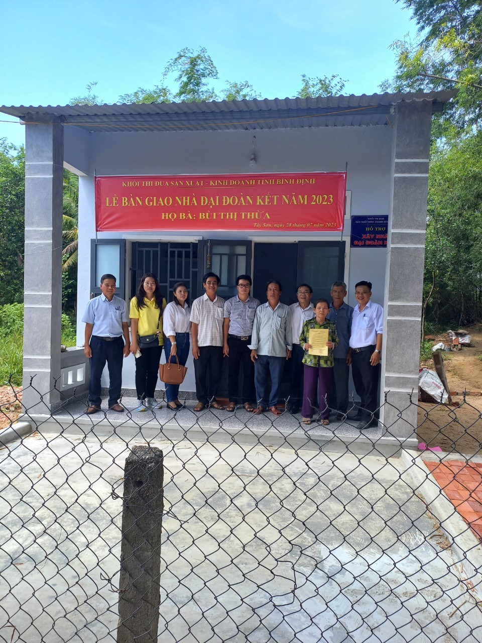Hộ gia đình bà Bùi Thị Thừa, thôn Nhơn thuận, xã Tây Vinh, huyện Tây Sơn, tỉnh Bình Định