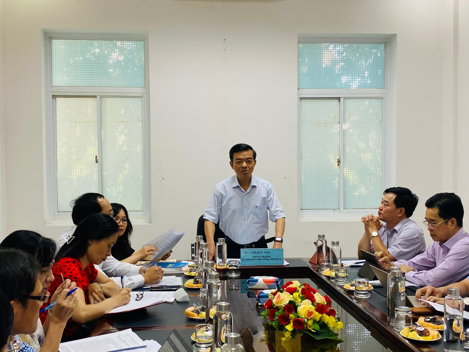Ông Đỗ Quý Tiến – Phó Vụ trưởng Vụ cải cách hành chính, Bộ Nội vụ - Trưởng đoàn kiểm tra phát biểu tại buổi làm việc