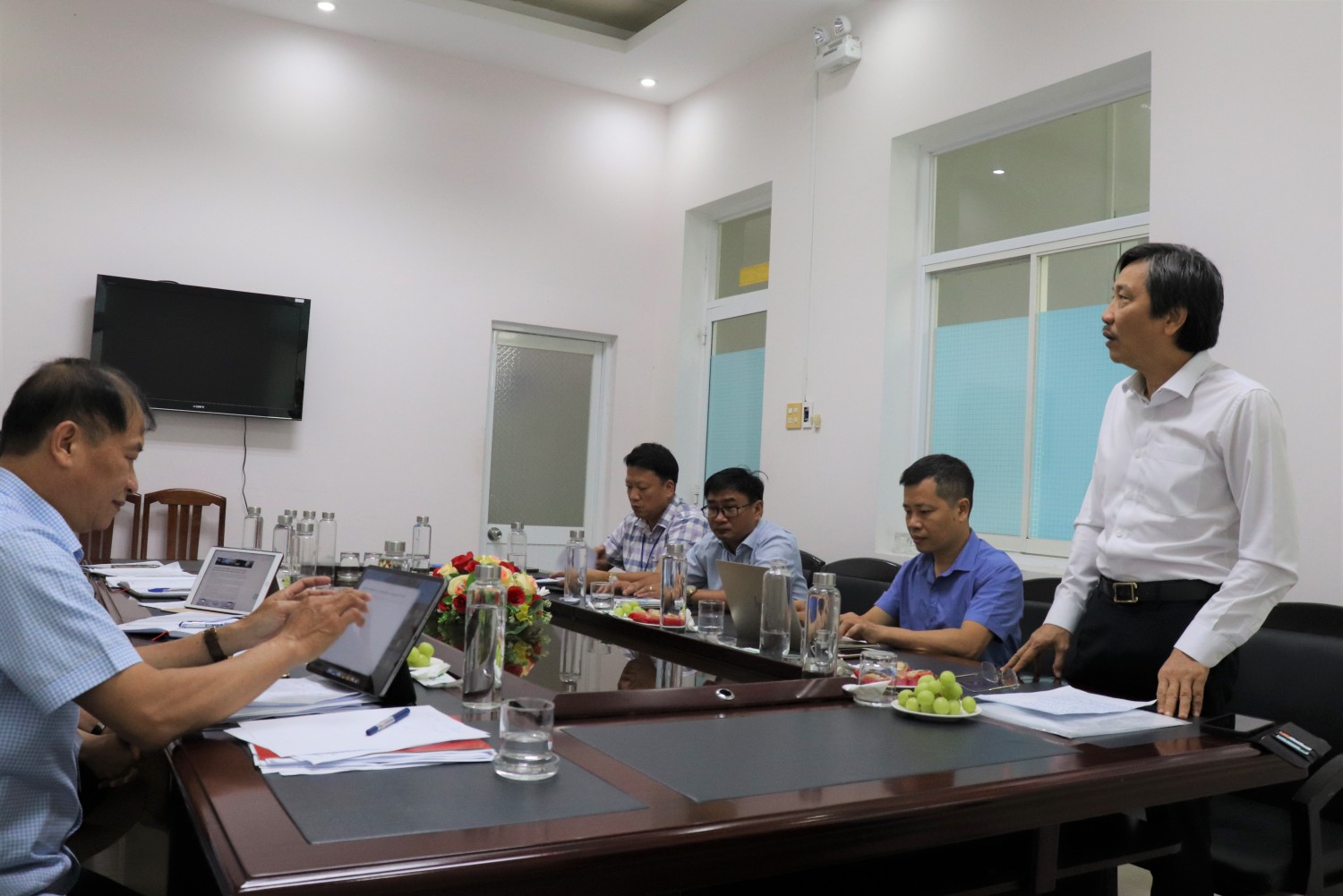 Thống nhất cán bộ, công chức cấp xã với cán bộ, công chức cấp huyện, cấp tỉnh