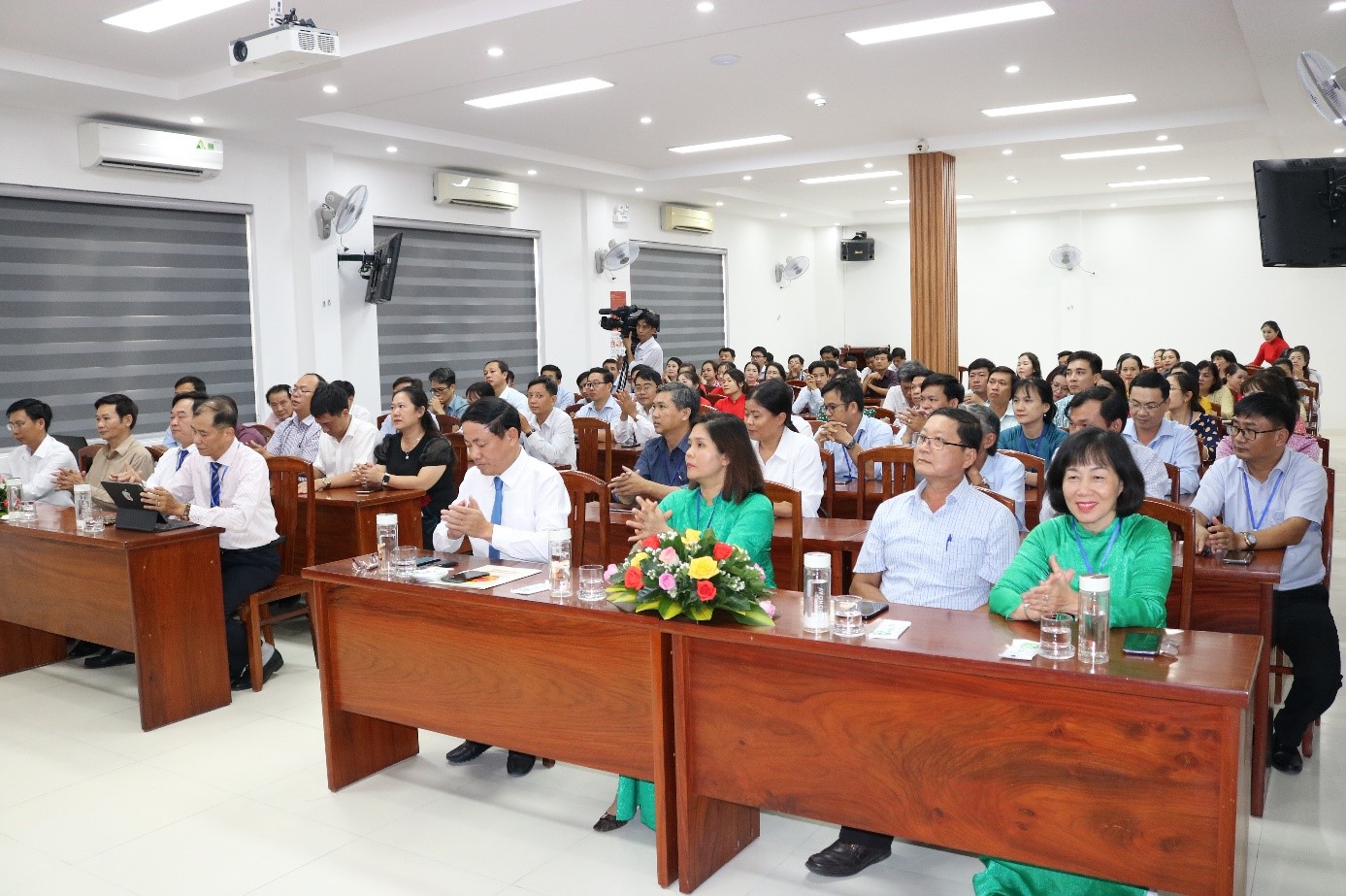 Quang cảnh buổi gặp mặt