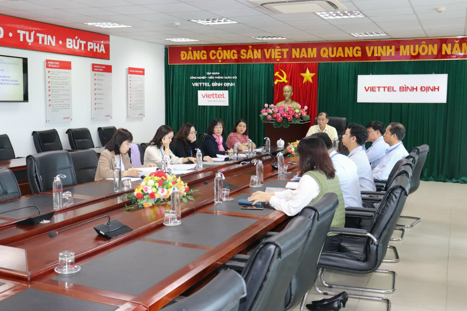 Hội nghị phổ biến, quán triệt Luật thi đua, khen thưởng năm 2022 và Nghị định số 98/2023/NĐ-CP ngày 31/12/2023 của Chính phủ.