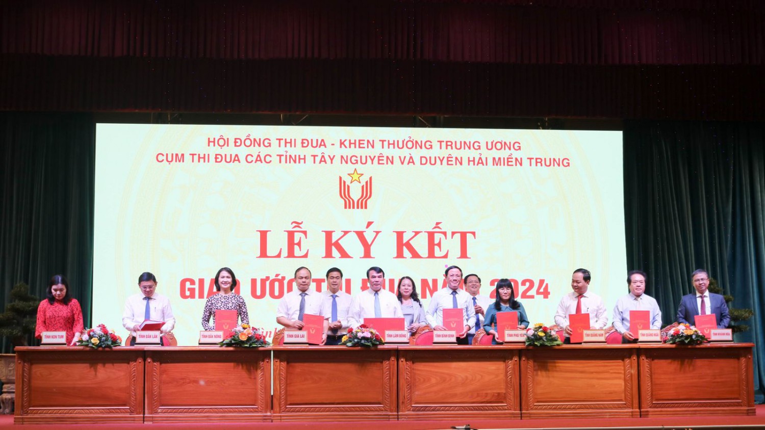 Chỉ thị phát động phong trào thi đua năm 2024.