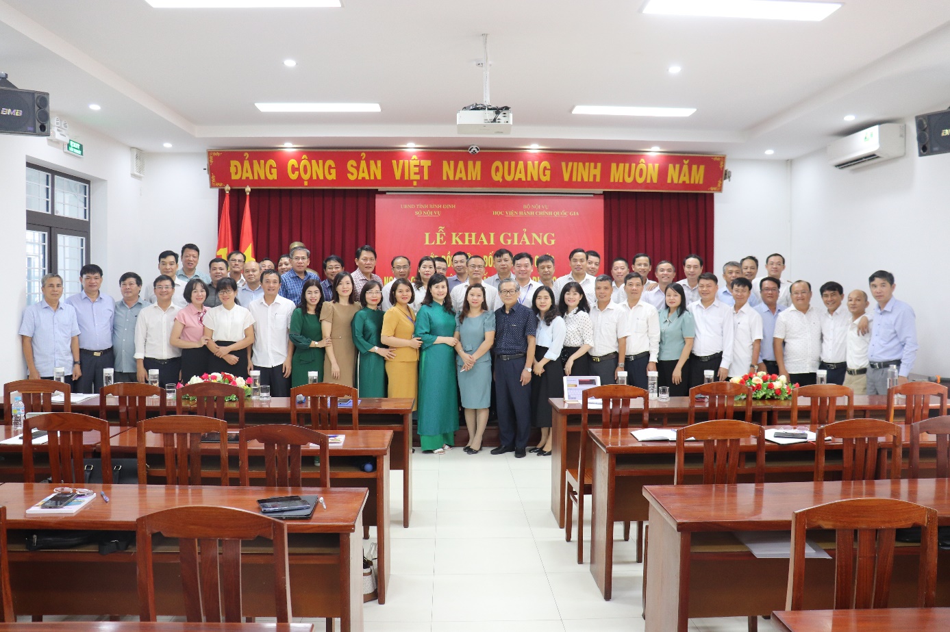 Khai giảng lớp bồi dưỡng đối với công chức ngạch chuyên viên cao cấp và tương đương năm 2024.