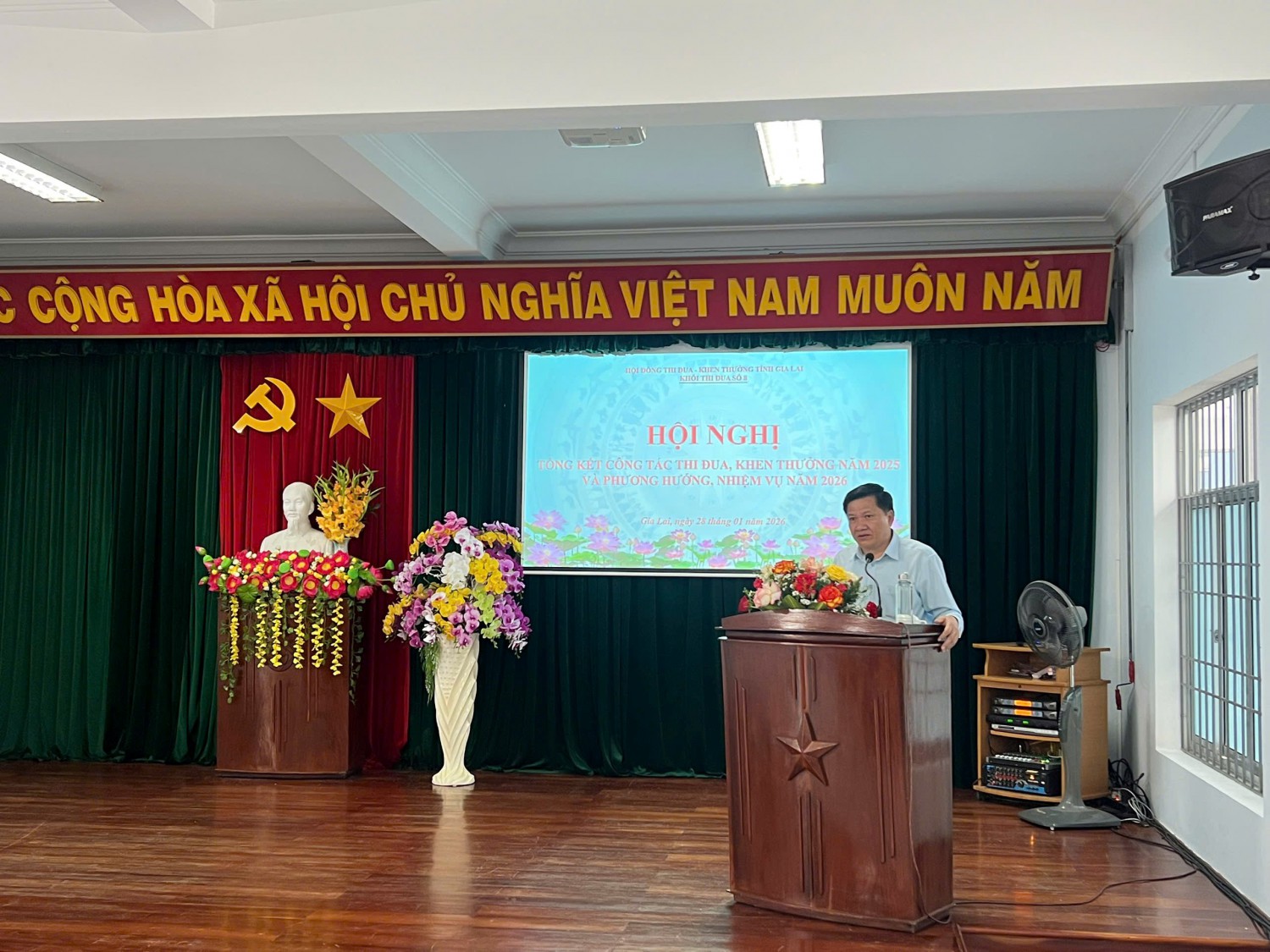 Đồng chí Trương Văn Đạt, Phó Chủ tịch Thường trực Hội đồng nhân dân tỉnh,  Phó Chủ tịch Hội đồng Thi đua - Khen thưởng tỉnh phát biểu